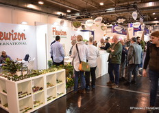 Busy at the Fleurizon stand.