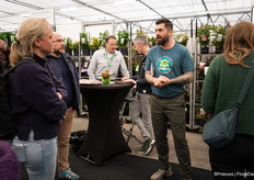 Mr Plant Geek provided tours along favorite varieties 