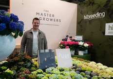 Mastergrowers with Frank van der Meer and their Italian range which is sun-tolerant, an important factor in Italy.