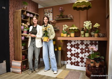 Nadia Olsthoorn and Lotte van Marrewijk of OK Plant present the very latest theme Bold Seventies. "With all the new technologies, consumers sometimes get a bit too much, and they can unwind a bit with this living style." Besides this living style, they present many more living styles year-round.