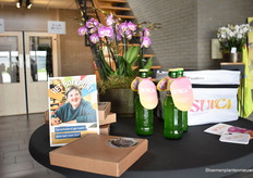 Sunca Pula, a new variety within the Flower Symphony range. They also collaborate with the Sprank Foundation. That's an organisation for people with mental disabilities. They sometimes come here to cut and paste labels.