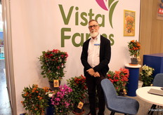 Jerome O'Neill from Vista Farms, breeder of Bougainvillea, hibiscus and ixora young plants from Puerto Rico