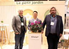 Jean-Francois Schwob, Laurent Mossan and Eric Beaude of Morel Diffusion with a sneak peek of a variety coming out soon: Elixia
