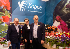 Bert Koppe, Lisanne Koppe and André Vreugdenhil of Koppe Begonia show the Streptocarpus for the first time