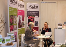 Tour the France at (Sapho) for various garden plants.