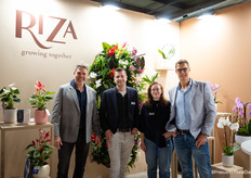 Henk, Ricardo, Zoë and Ronald of Riza Growers with their range at the fair