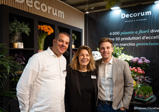Vincent van der Knaap of Vreugdenhil Bulbs & Plants and Twan van Duijn of Kwekerij Duijnhove join Joan Petermeijer of Decorum, of which both these growers are part of
