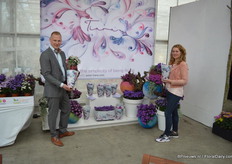 Isabel Groot and Jeroen Meeder from Royal van Zanten, together in front of one of the new concepts: Tiara