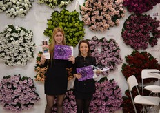 Lisanne Fabriek and Michelle Rannacher from Royal van Zanten. The breeder presented a variety of novelties in the Pot & Bedding assortment.