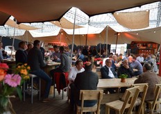 Later that they Wouters would welcomed 300 people.