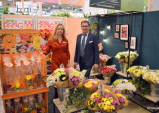Nouschka van der Burg of gerbera grower LG Flowers, with Nico Kiep of chrysanthemum grower Kiep Flowers, two of the dozens of growers exhibiting in Essen under the FloraHolland umbrella.