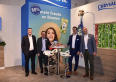 Serge Morvan, Tjerk vd Schaaf, Vincent v. Toll and Jeroen Mill, all from Chrysal, showing their renewed product, which is, according to them, 60 percent better than water.