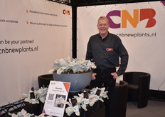 Rien v. Zuilekom of CNB proudly shows his Senecio or, in other words, 'Angel Wings.'