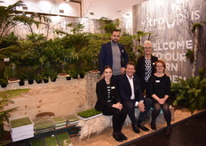 Vincent v Vuuren & Ellen Kraaijenbrink, Hanna Verhoog, John Bijl and Heleen Pompe (Vitroplus)