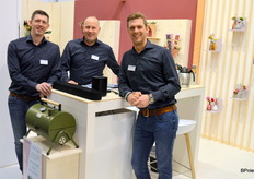 The gentlemen of Broekhof have a nice deal... (see next picture)