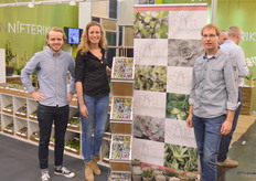 Rick Nannes of Latiflora, Nicole van Langen of Amigo Plant and Menno van der Straten of Succulents Unlimited are a good tandem. The former produces starting material, the latter takes care of trade, and Nicole makes beautiful plants out of it.