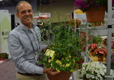 What a beautiful combo, Cyperus Baby Moses (new) with Calibrachoa pocket in red, yellow and lilac. Andreas Kientzler from Kientzler North America