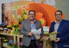 The guys from DecoWraps, showing the recyclable fast wrap