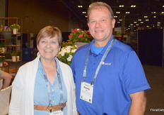 Joy Keeler and Randy Uhl with Danziger. Scrol through the photo repo to find their new and very beautiful Echinacea Panama Red. The first Echinacea to be propagated from a vegetative cutting