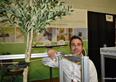 AGILO is what ARaymond is promoting at the show. The great thing about this tree fastening system is reusable and adaptable to tree size. Jordi Barrio
