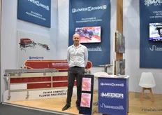 Christian Oosterbaan of PackTTI. PackTTI  consists of Flowerhands, Hortihands, and Veghands. Here they present FlowerHands, a flower processing machine. First the at the Proflora presenting their solutions.