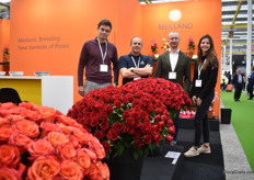 The team of Meilland launched a new red, the one they are standing behind.