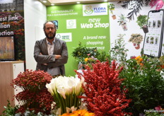Filippo Pitrella of Flora Toscana promoting their new webshop.