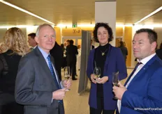 George Franke, secretary VBN and Tuinbouw Raad, Annemieke van Schaik of the Floriade and Arjan Smit, chairman Tulpen Promotie Nederland