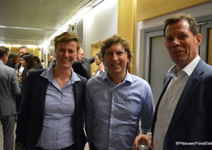 Mariëlle van Leeuwen and Wilco Verkuil of Signify, with Rick Kroon of Anthura