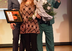 Gold in the category cut flowers, Oserian, Kenya (with Marcel Orie of Kuehne Nagel)