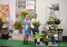 Shanice Koot together with Jeroen van Dongen of Van Son and Koot. Shanice presented the Eucalyptus and Jeroen is holding their Hydreangea (S)Witch.