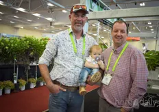 Stephan Klijn & Arie Alblas go way back. Nowadays Stephan grows soft fruit - and of course takes care of little Hendrik who very much enjoyed his first greenhouse show.
