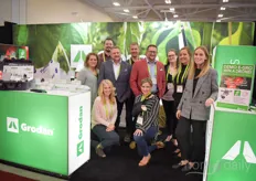 The team with Grodan having a rare quiet moment. Their E-Gro software platform was launched in North America this summer and seems to fulfil a gap in the market: https://www.hortidaily.com/article/9132921/grodan-launches-e-gro-software-platform-in-north-america/ 