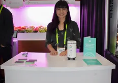 Laura Hayden with Lumigrow shows not only their lighting solutions but also the spore cam: https://www.hortidaily.com/article/9130598/early-disease-detection-with-sporecam-sensors/ 