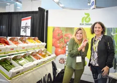 And Marleen van der Torre with Daphne Brogdon with Micro Grow Systems, who was looking for the best tasting tomatoes at the show and found them at RijK Zwaan.