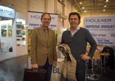 Are they joining Moleaer? In the photo Peter Barentsen & Arnold de Kievit with Oreon. 