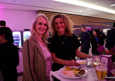 Jolanda Heistek (RFH) and Puck van Holstein (WHC)