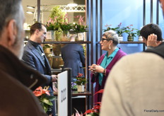 A lot of interest for the exhibitors at the GREENN pavilion, in the picture Rick van Vliet of Levoplant talking with a visitor. 