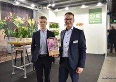 Son and father, Kees and Kees Kapiteijn of Kapiteyn. They export a lot of prepacked flower bulbs to Italy and calla bulbs for pot culture. The tulip is the most popular bulb.