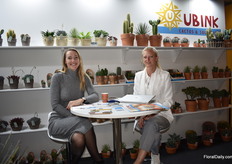 Amy Templin (interpreter) and Hanneke Ubink of Ubink presented their cacti varieties for the first time at Myplant.