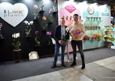 Rick van Vliet of Levoplant presenting their orchids and I Like Supreme and I Like Duetto assortment and Mike Broch of SV.CO presenting their kalanchoes and chrysanthemums of the brands Favorita and Made by.co.
