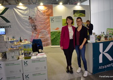 Edda Rigobello and Valentina Manzoni of Koppert Italy presenting their biological solutions.
