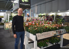 Alberto Saldini of Kordes Rosen Italia next to the new Kordana Varieties.