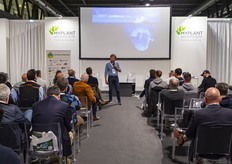 Presentations ongoing during the show.