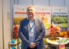 Paul Walker with Dalat Hasfarm. Find here more about the latest article. https://www.floraldaily.com/article/9674891/it-is-remarkable-to-see-how-innovation-and-perseverance-resulted-in-a-thriving-sustainable-enterprise/