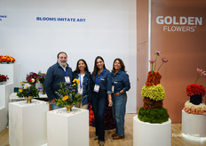 The team of Golden Flowers from the US