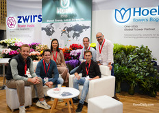 The team of Hoek Group and Zwirs Flower Trade