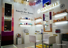 Vermeille Roses Forever booth