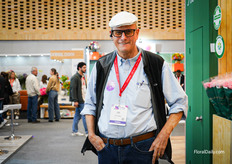 Lane DeVries from CalFlowers, the California Association of Flower Growers & Shippers