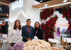 Maria Elena Guerrero and Johanna Montenegro of Genviv Colombia, which is part of Esmeralda farms